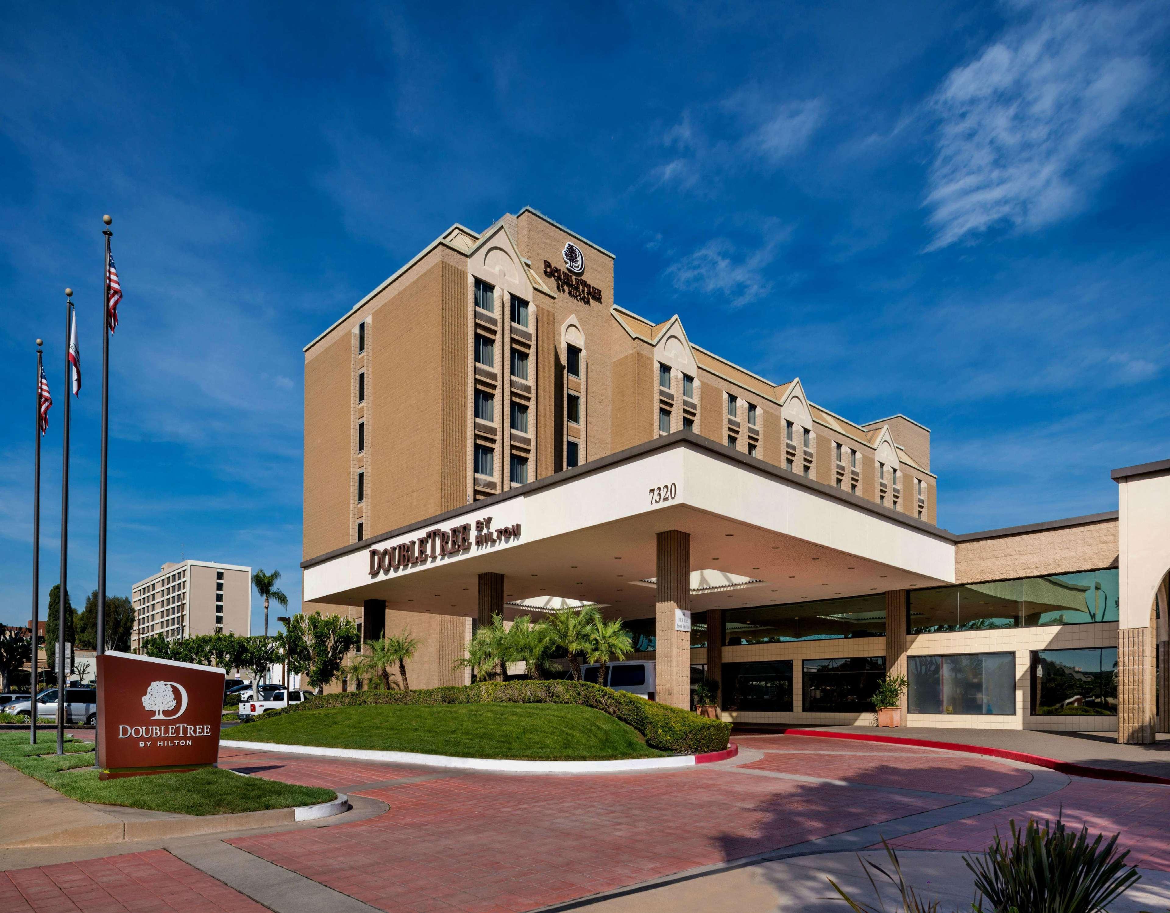 Doubletree By Hilton Whittier Hotel Exterior foto