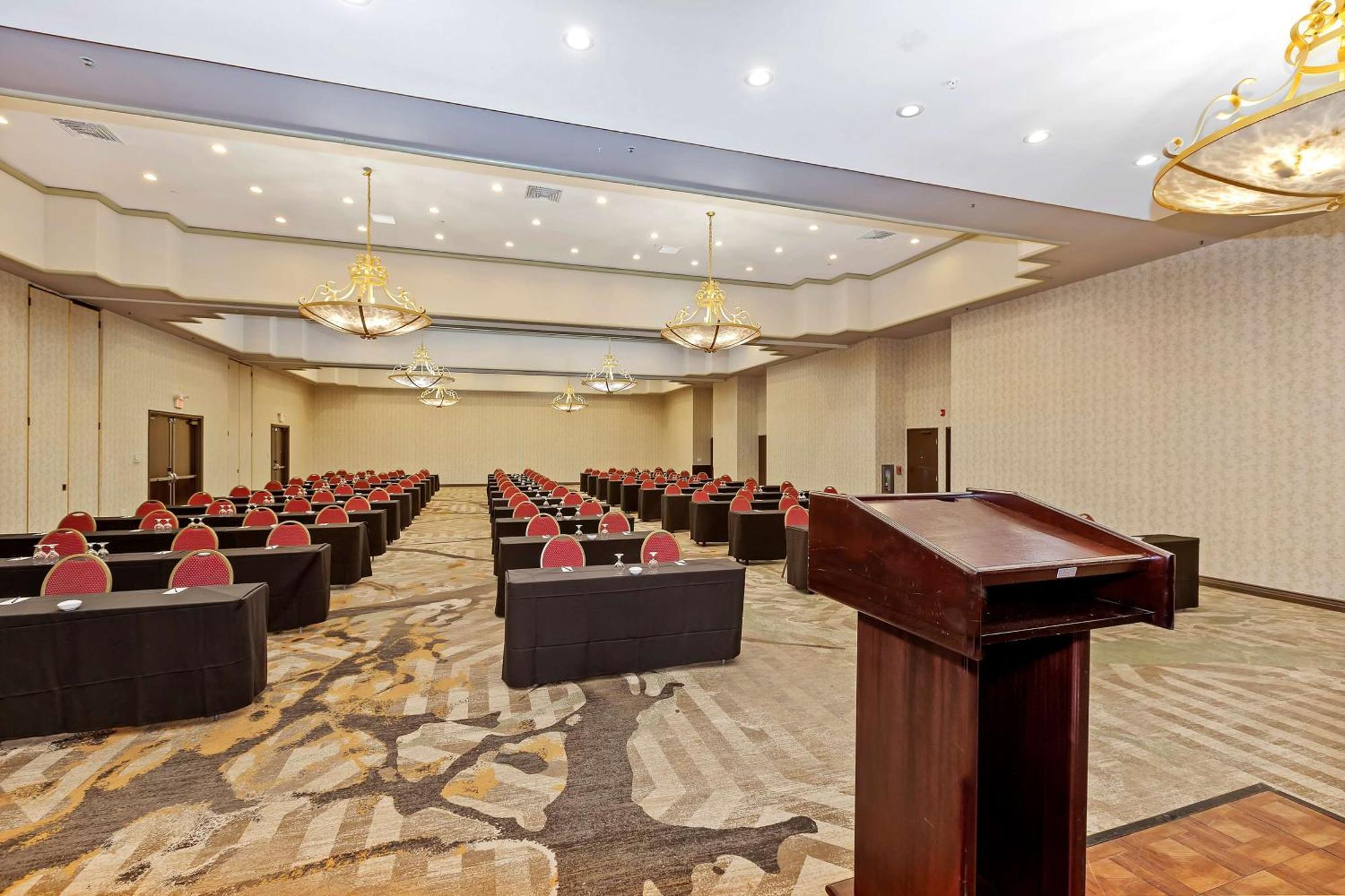 Doubletree By Hilton Whittier Hotel Exterior foto