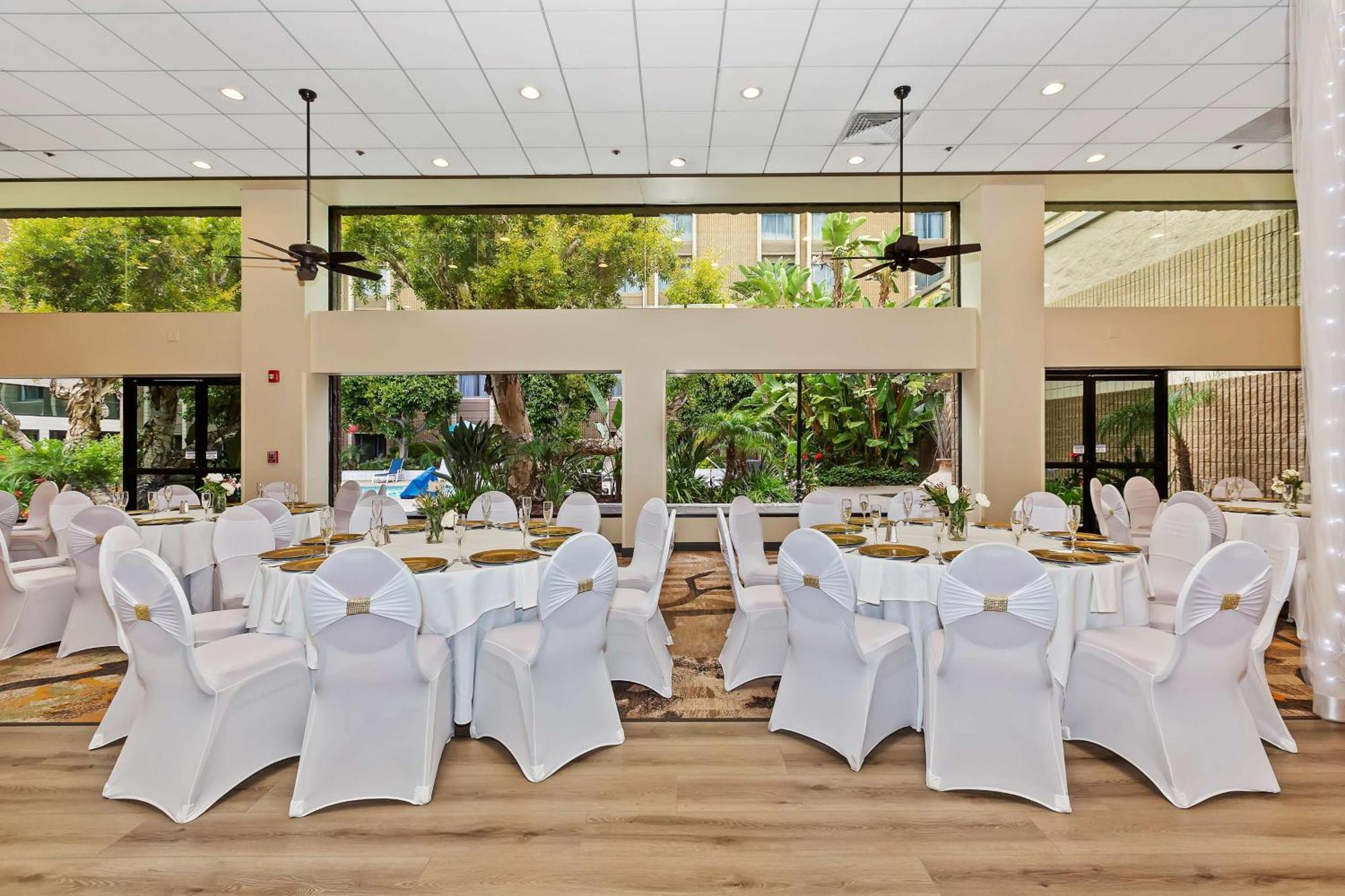 Doubletree By Hilton Whittier Hotel Exterior foto