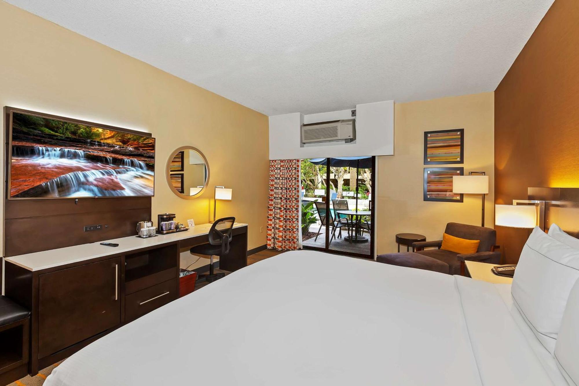 Doubletree By Hilton Whittier Hotel Exterior foto
