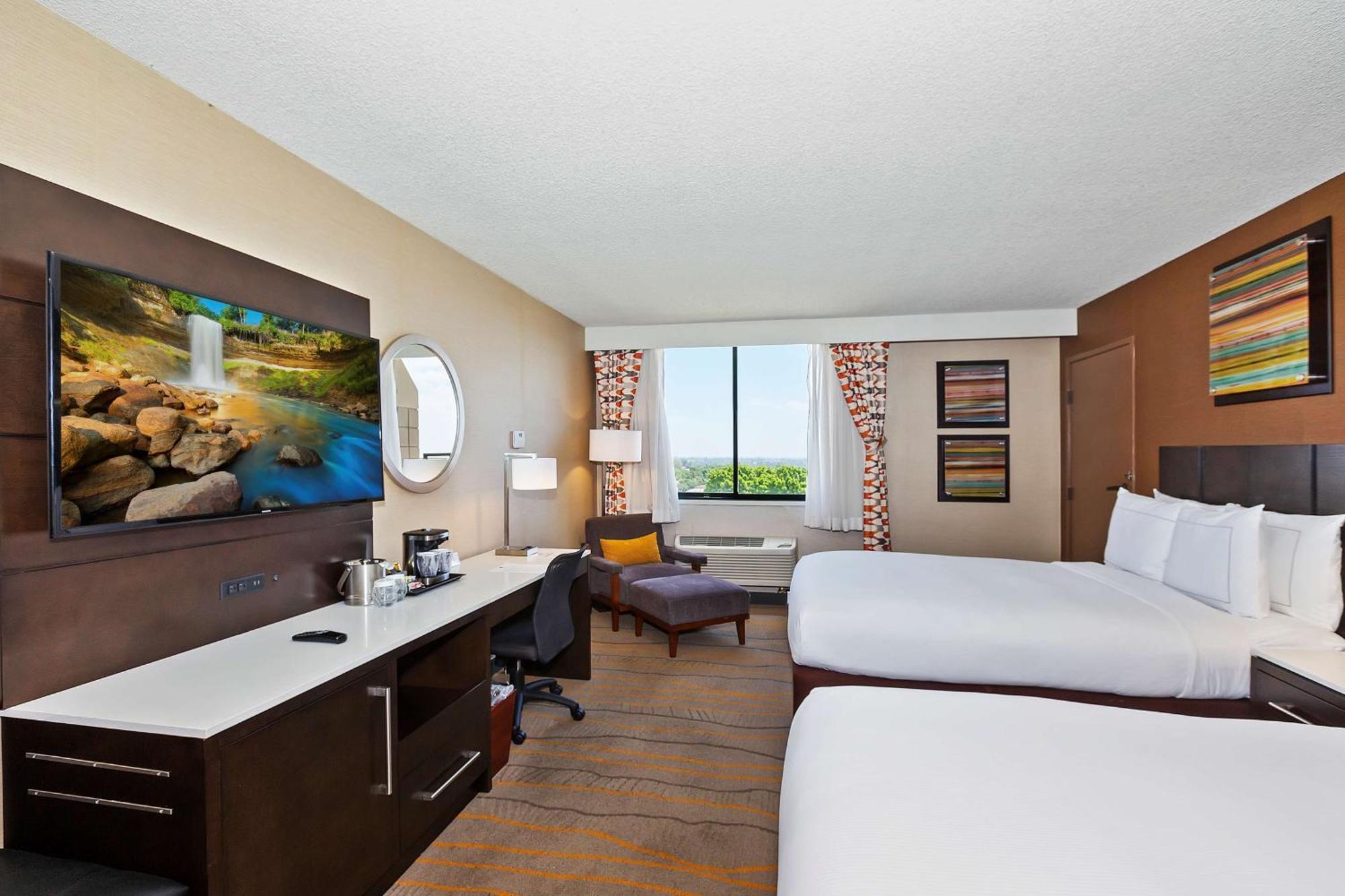 Doubletree By Hilton Whittier Hotel Exterior foto