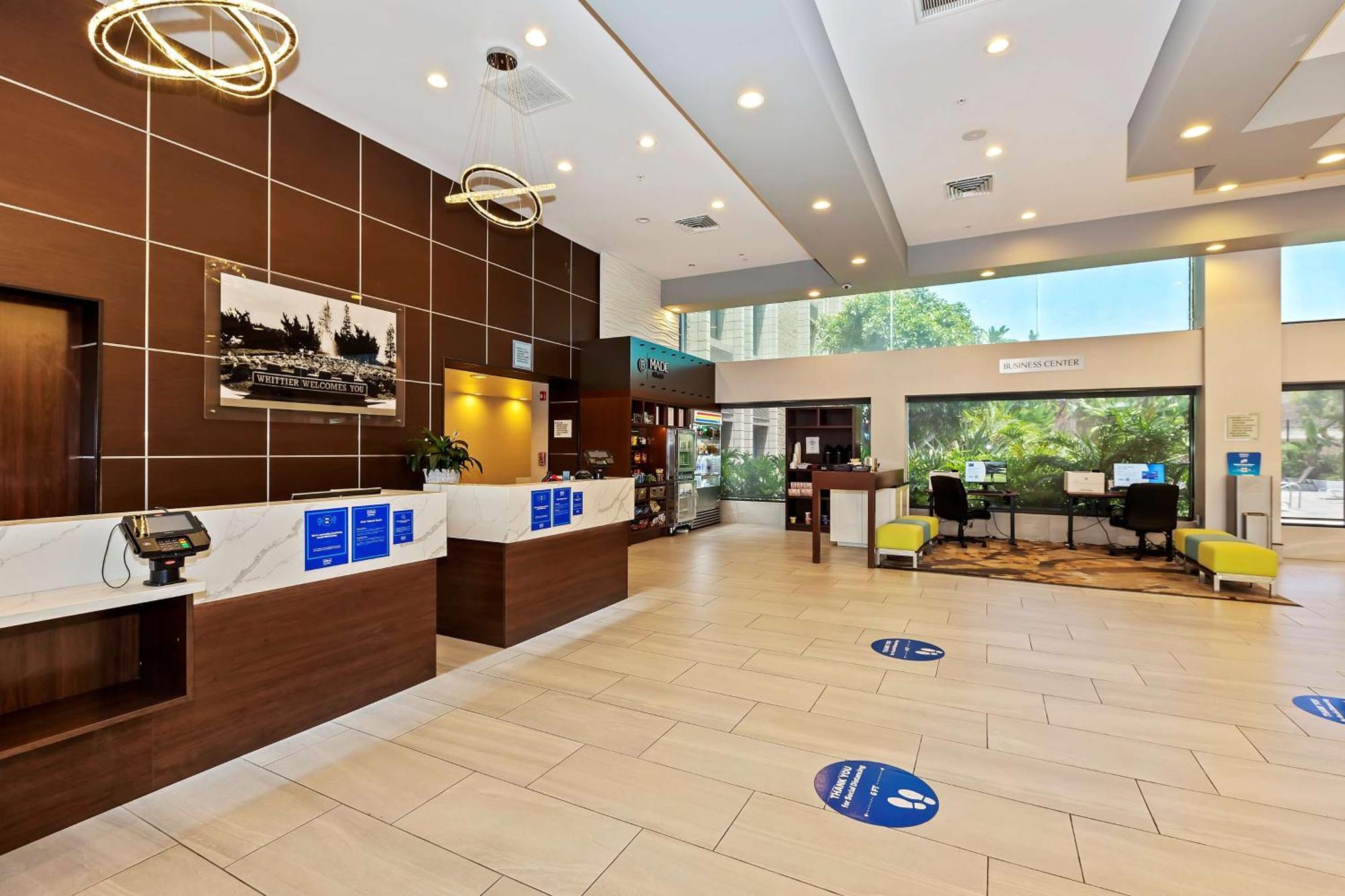 Doubletree By Hilton Whittier Hotel Exterior foto
