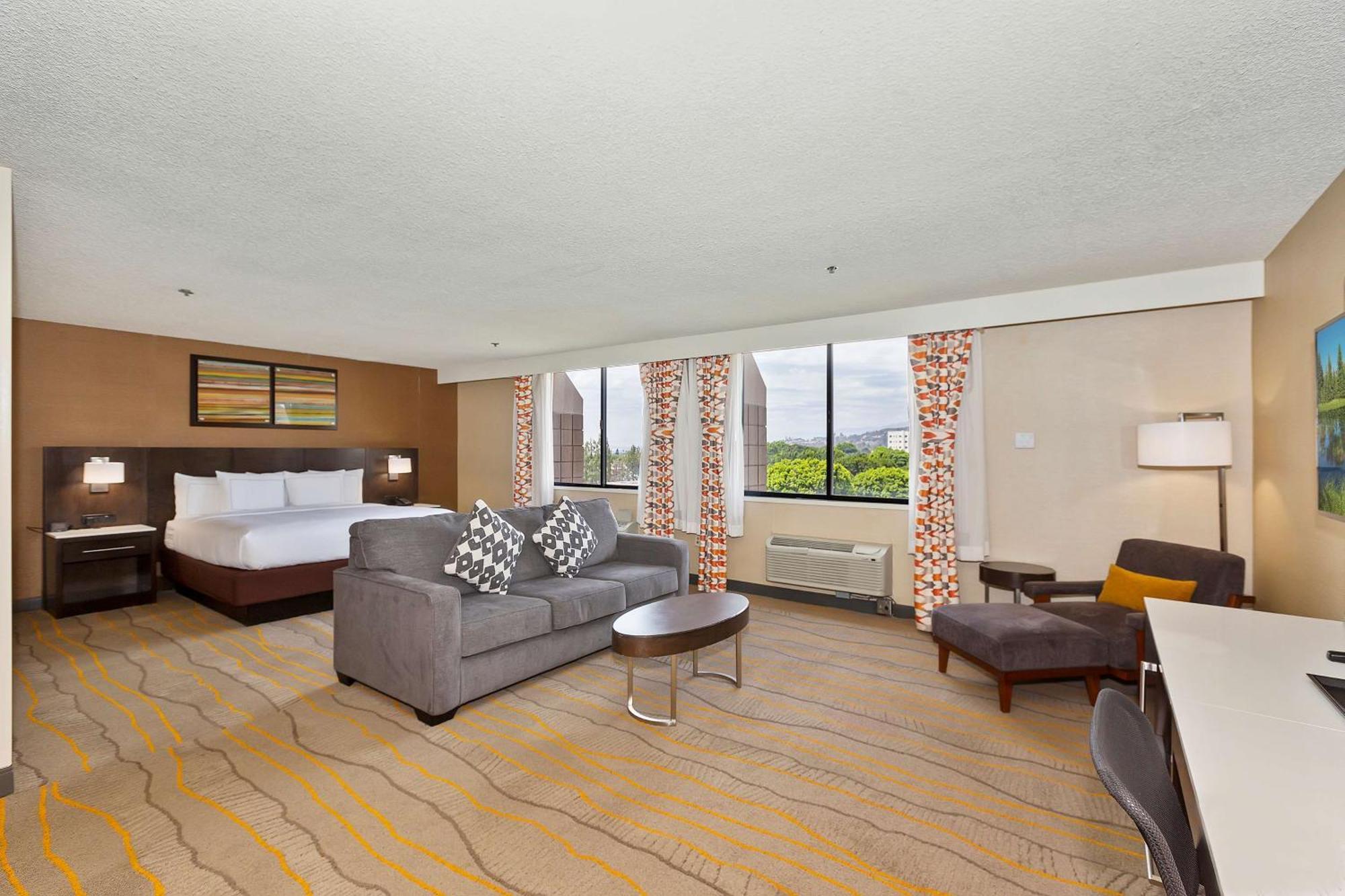 Doubletree By Hilton Whittier Hotel Exterior foto